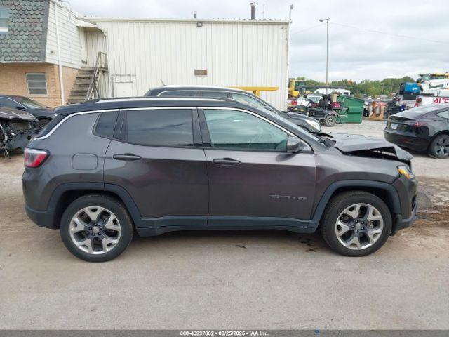 Jeep Compass Limited Fwd Image 16