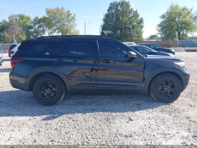 Ford Explorer Timberline Image 14