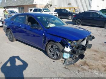  Salvage Hyundai ELANTRA