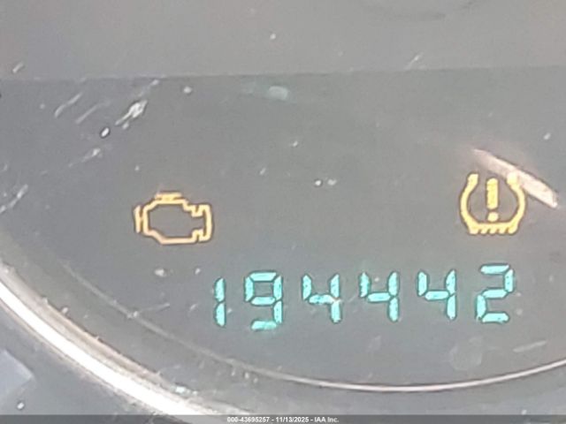 Jeep Wrangler Sahara Image 12