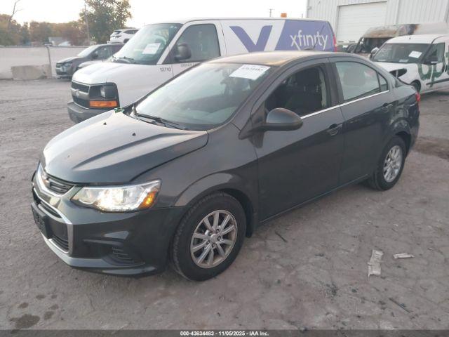 Chevrolet Sonic Lt Auto Image 2