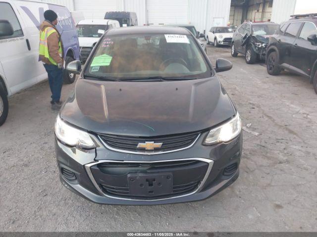 Chevrolet Sonic Lt Auto Image 8