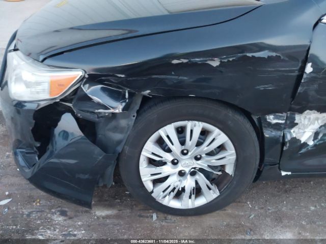 Toyota Camry L Image 15