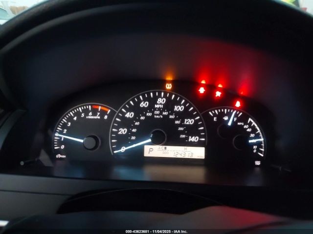 Toyota Camry L Image 13