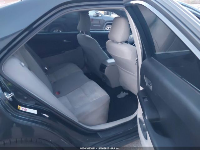 Toyota Camry L Image 5