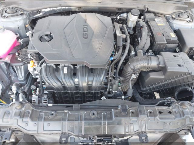 Kia K5 Gt-line Image 12