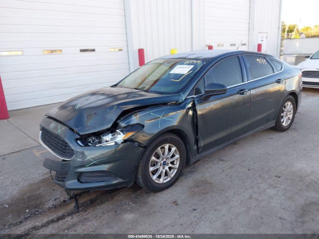Ford Fusion S Image 17
