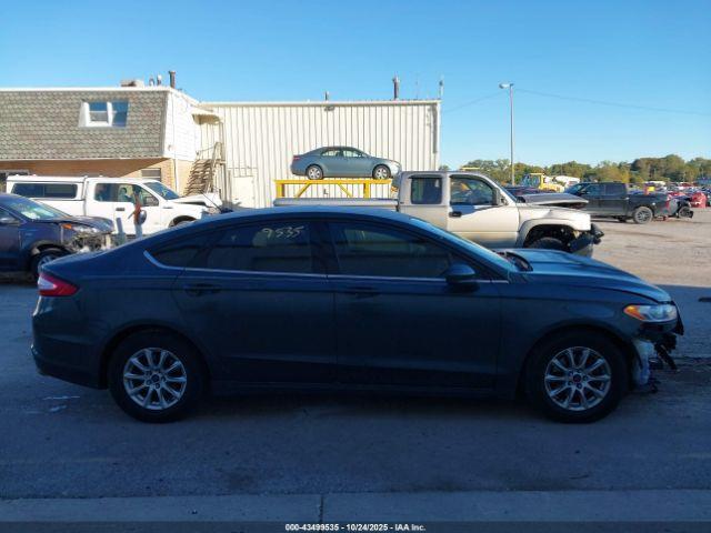 Ford Fusion S Image 15