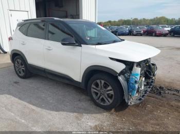  Salvage Kia Seltos