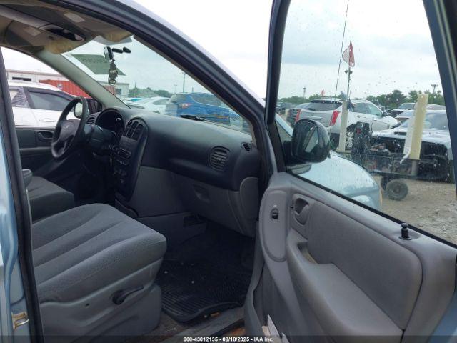 Dodge Caravan Sxt Image 2