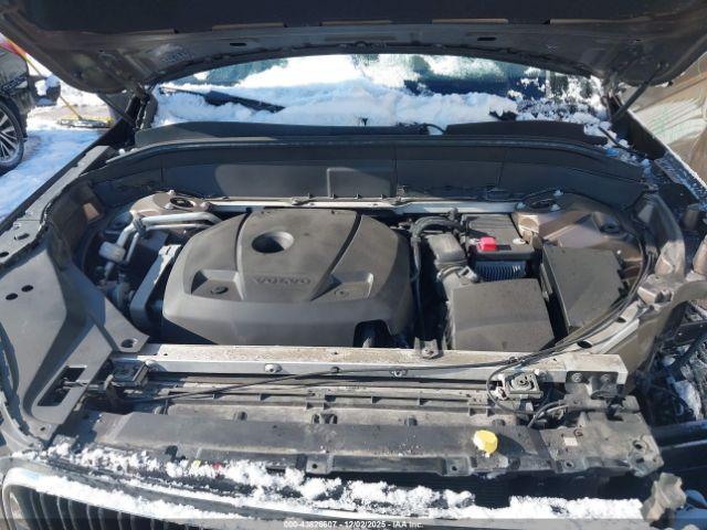 Volvo XC90 T6 Momentum Image 16