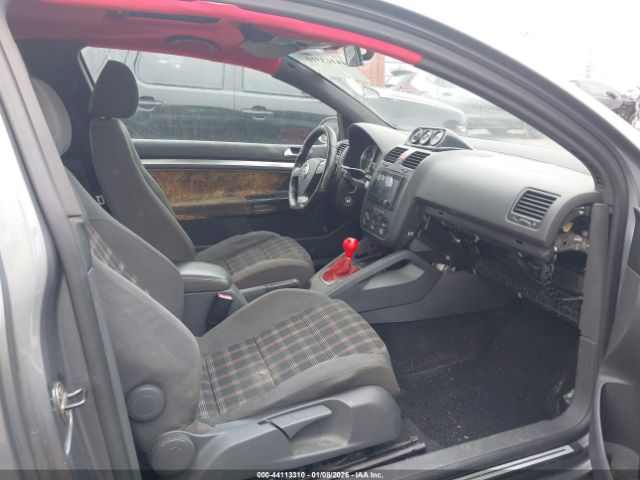 Volkswagen GTI Image 6