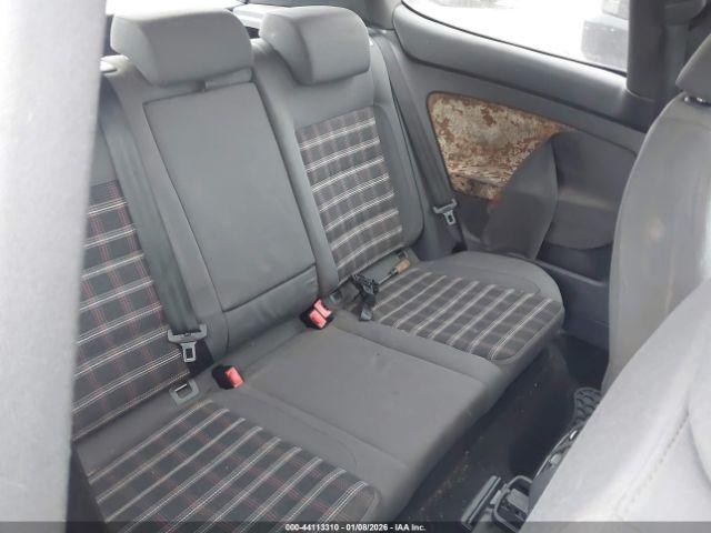 Volkswagen GTI Image 9