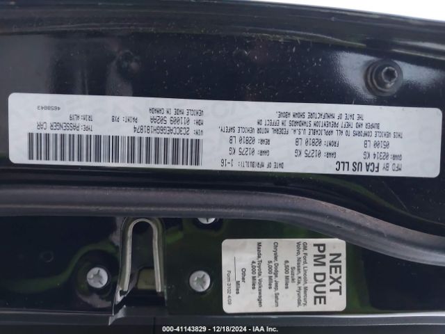 Chrysler 300c Image 11