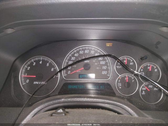 GMC Envoy XUV Slt Image 6