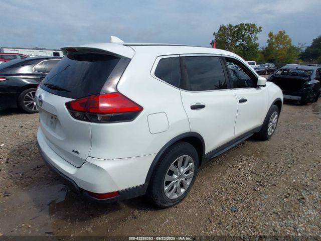 Nissan Rogue S Image 6