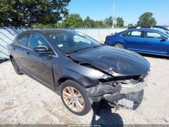  Salvage Chrysler 200