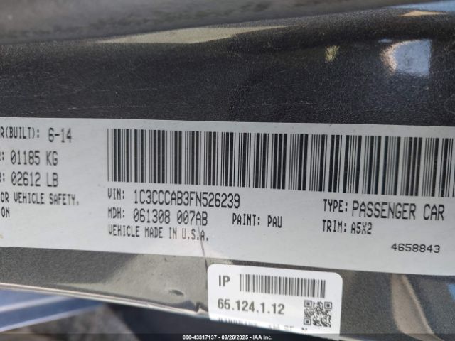 Chrysler 200 Limited Image 9