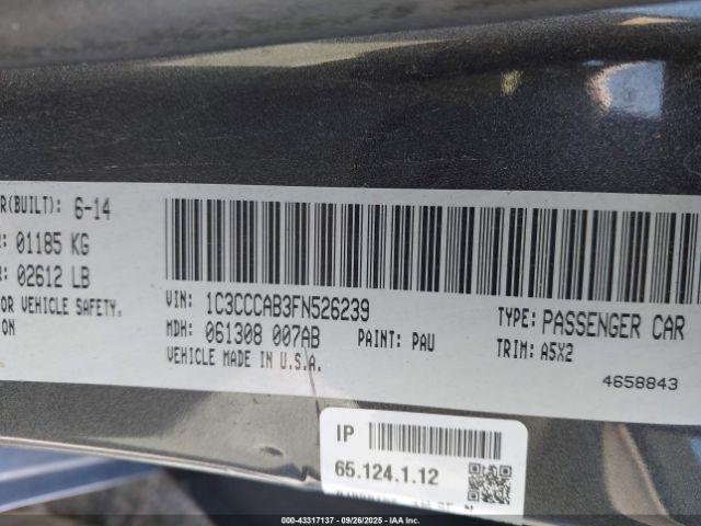 Chrysler 200 Limited Image 9