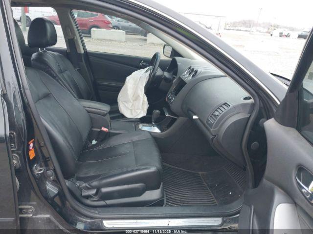 Nissan Altima 2.5 S Image 3