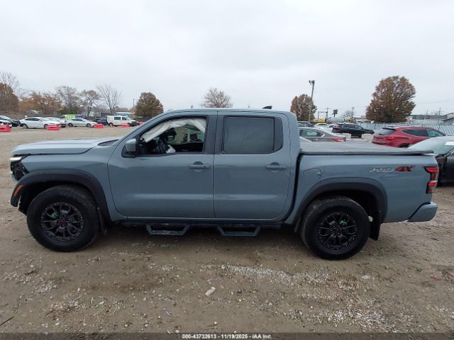 Nissan Frontier Pro-4x 4x4 Image 14