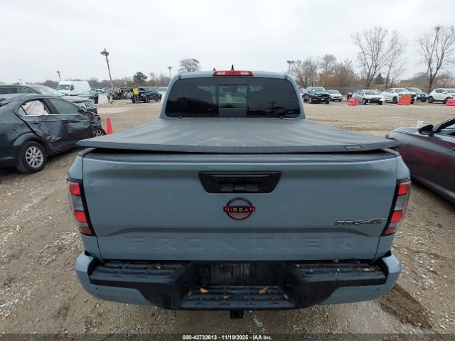 Nissan Frontier Pro-4x 4x4 Image 3