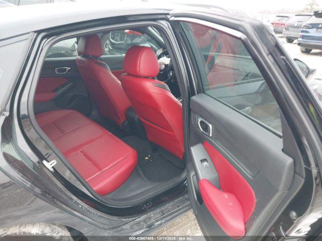 Acura Integra A-spec Image 8