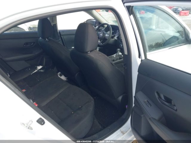 Nissan Sentra S Image 3