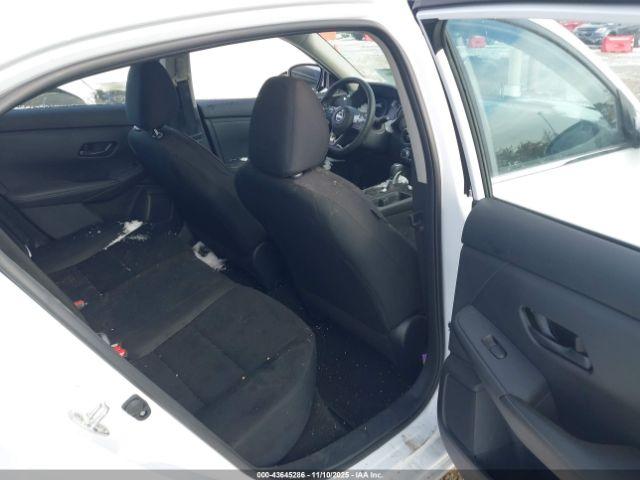 Nissan Sentra S Image 3