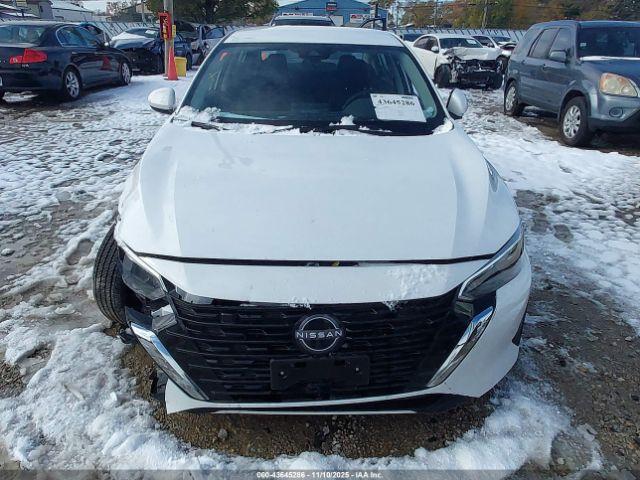 Nissan Sentra S Image 14