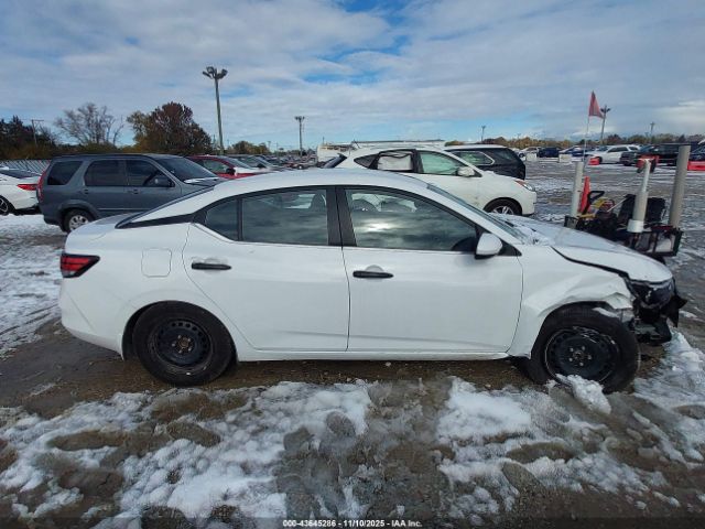 Nissan Sentra S Image 8