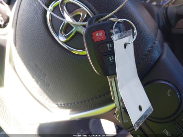 Toyota Corolla Le Image 7