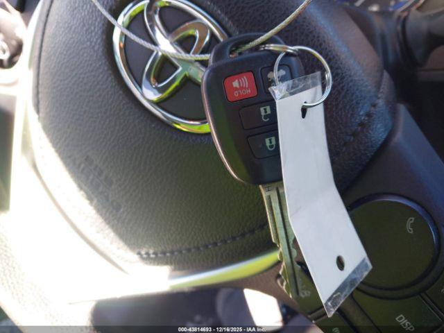 Toyota Corolla Le Image 7