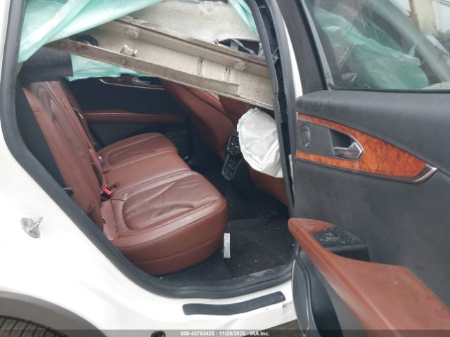 Lincoln Nautilus Reserve Image 9