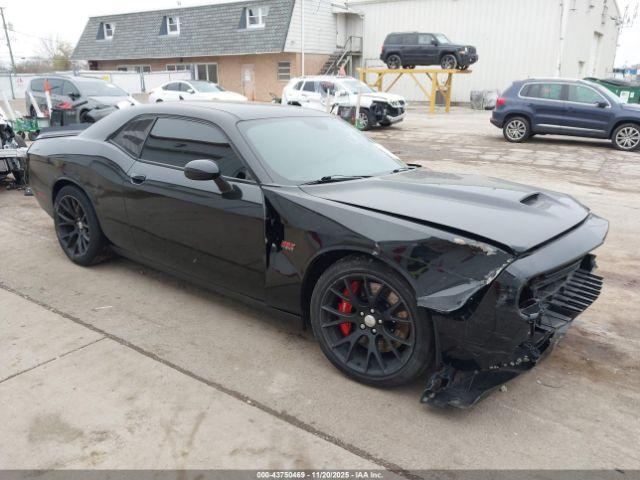  Salvage Dodge Challenger