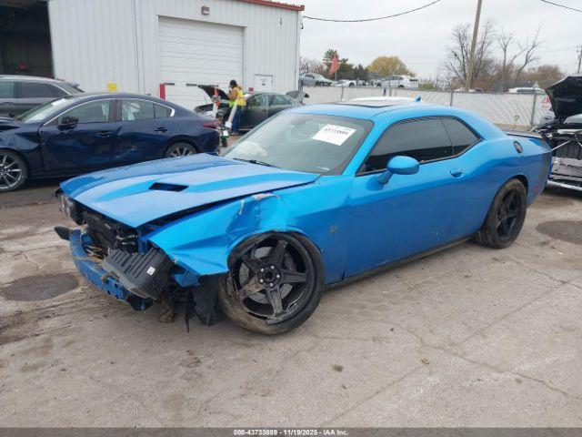 Dodge Challenger Image 10