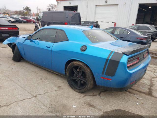 Dodge Challenger Image 15