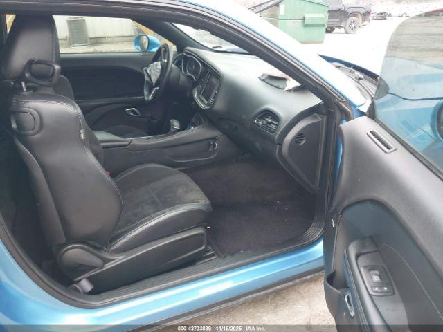 Dodge Challenger Image 8