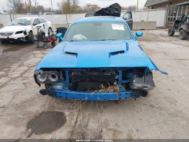 Dodge Challenger Image 9