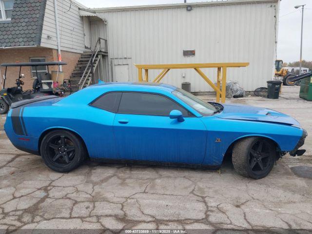 Dodge Challenger Image 3