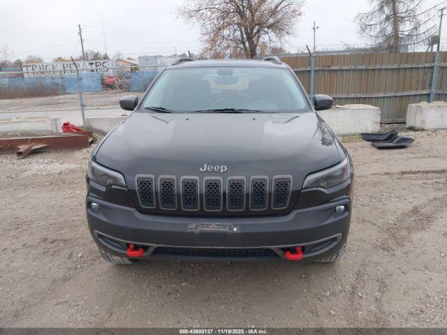 Jeep Cherokee Trailhawk 4x4 Image 12