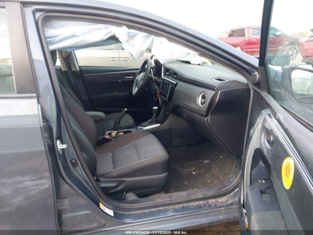 Toyota Corolla Le Image 3