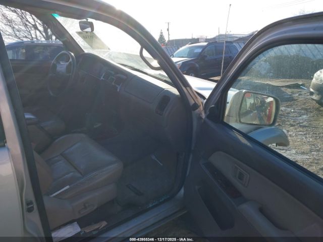 Toyota 4Runner Limited V6 Image 5