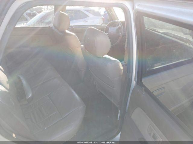 Toyota 4Runner Limited V6 Image 6