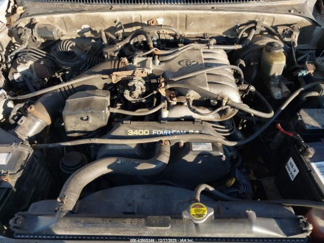 Toyota 4Runner Limited V6 Image 7