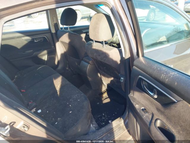 Nissan Altima 2.5 S Image 7