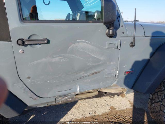 Jeep Wrangler Rubicon 10th Anniversary Image 13