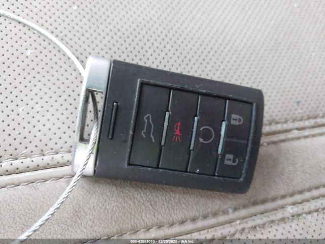 Cadillac SRX Luxury Collection Image 16