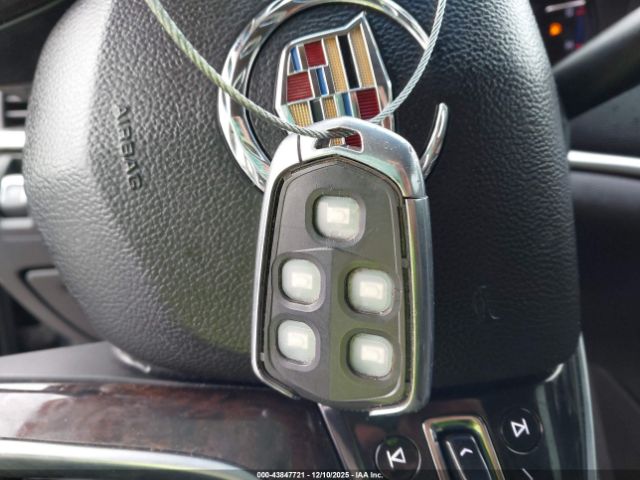 Cadillac XTS Luxury Image 9